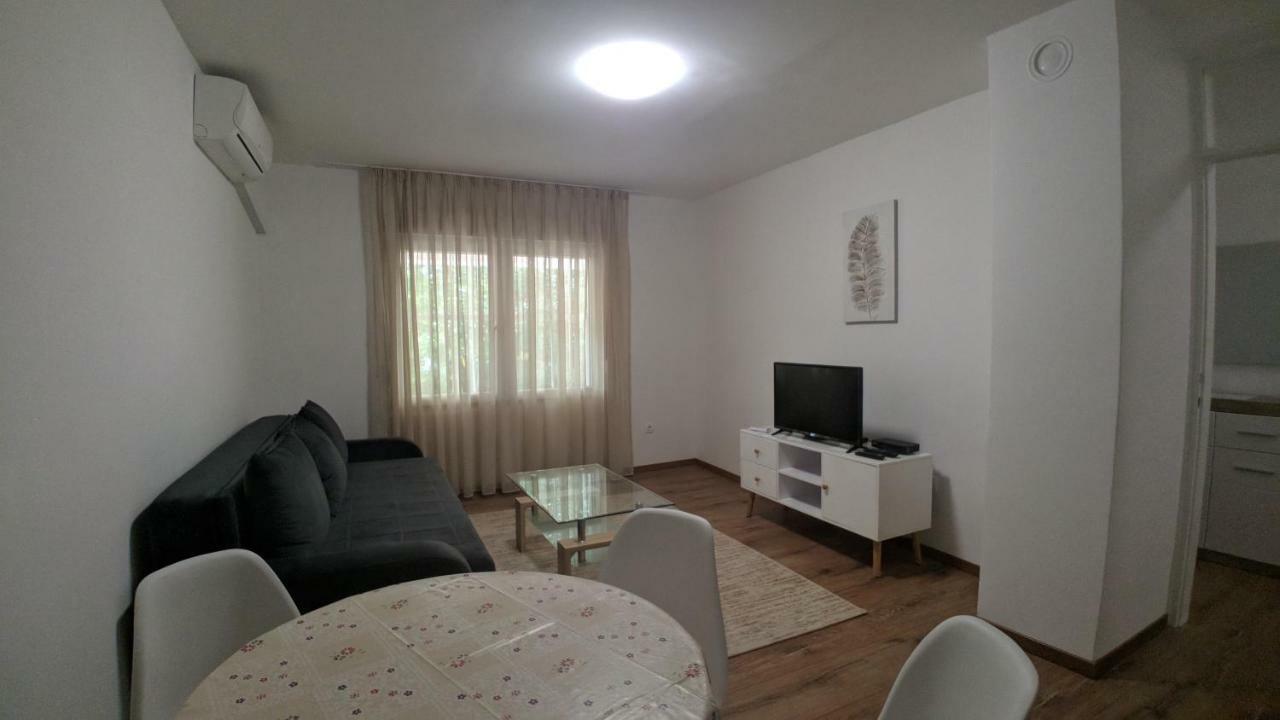 City Mid Mostar Apartment Eksteriør billede